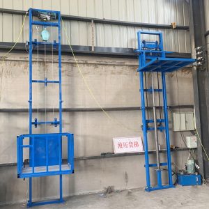 Cargo Lift / Electric lift